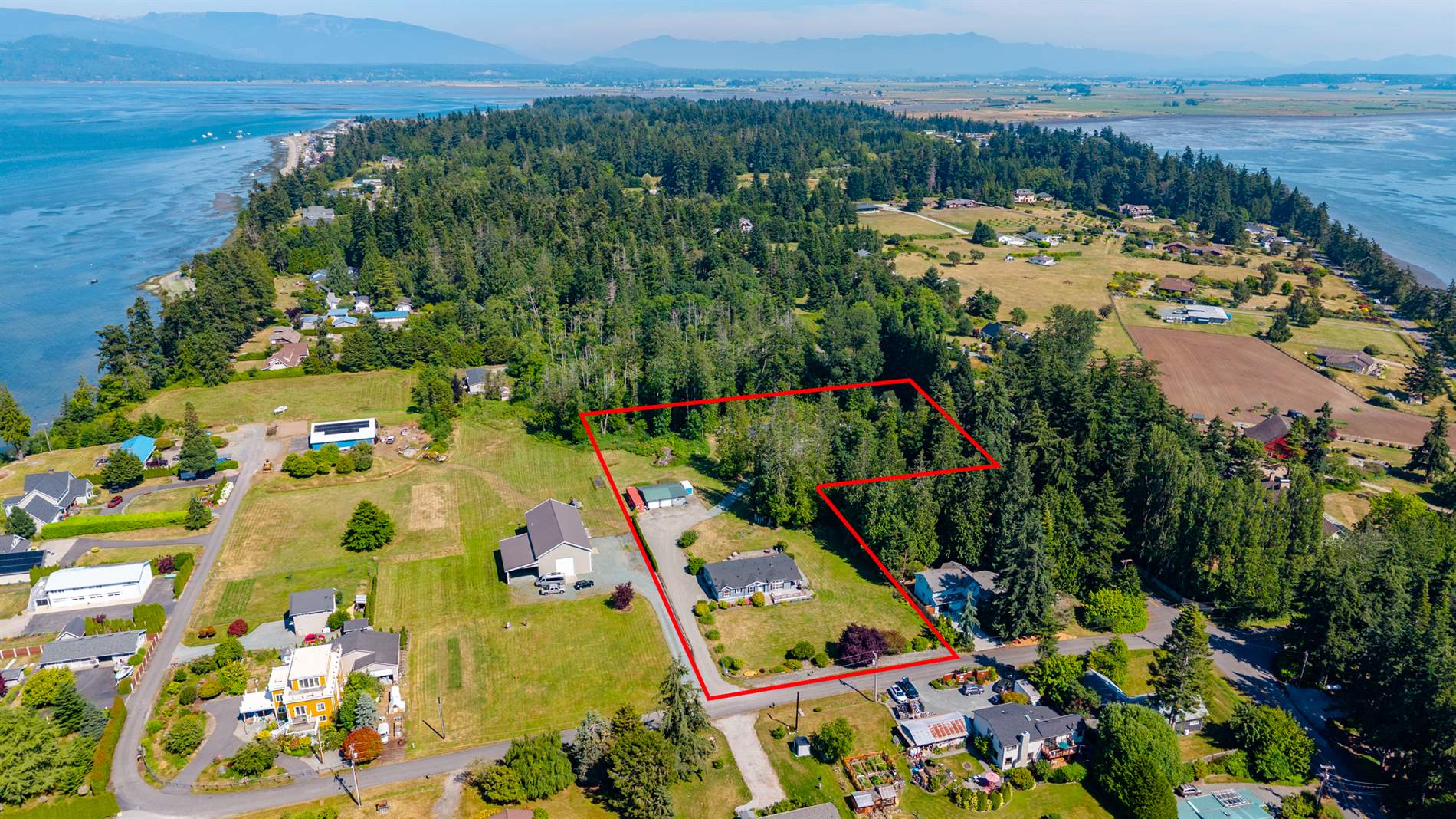 4919 G Loop Rd, Bow, WA 98232