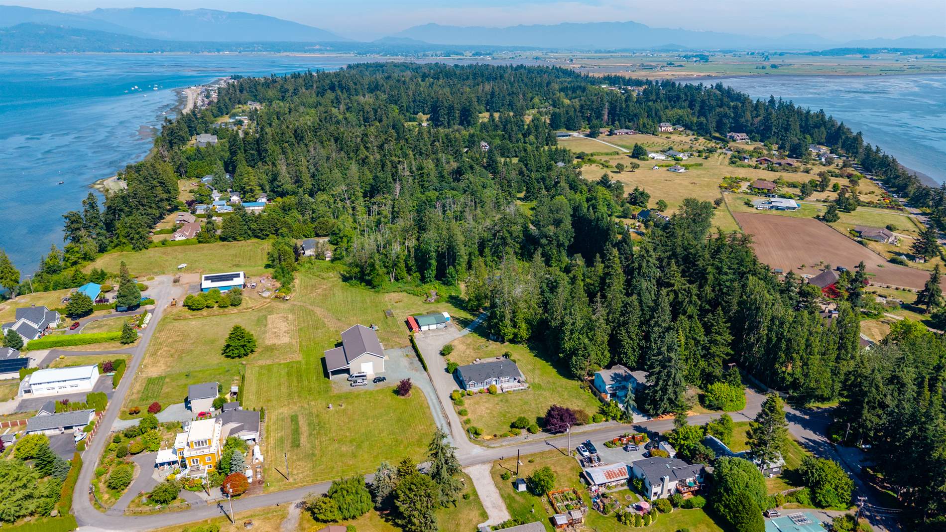 4919 G Loop Rd, Bow, WA 98232