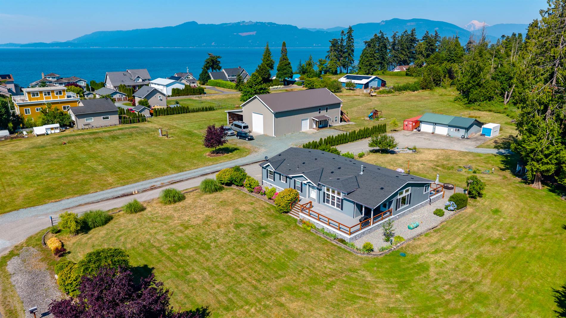 4919 G Loop Rd, Bow, WA 98232