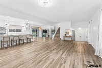 9933 Devonshire Drive, Omaha, NE 68114