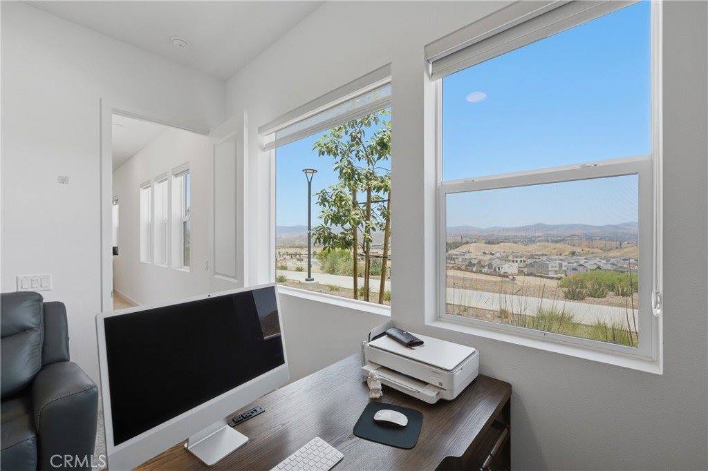 26729 Blue Hills Lp, Valencia, CA 91381