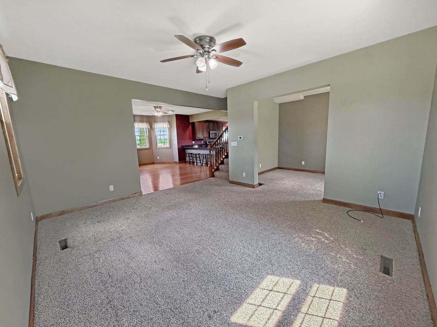 312 East Buckeye Road, Dakota, IL 61018