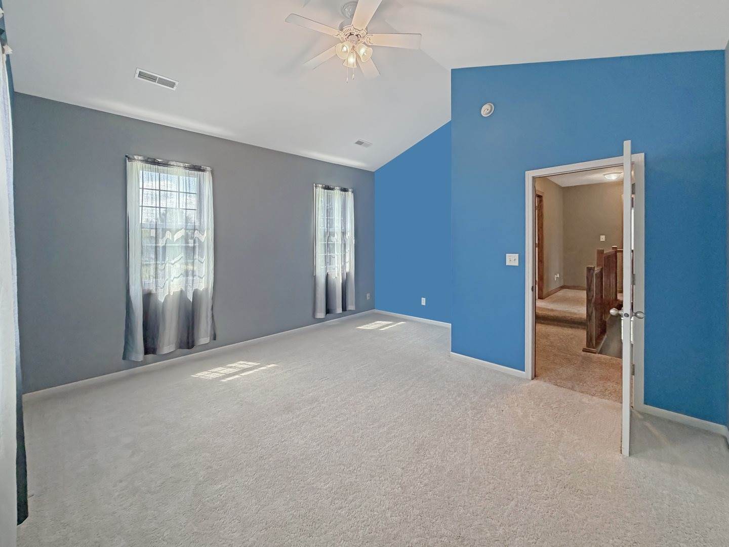 312 East Buckeye Road, Dakota, IL 61018