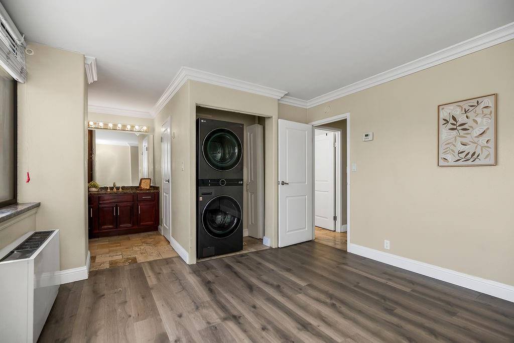 700 East 8th Street, Kansas City, MO 64106