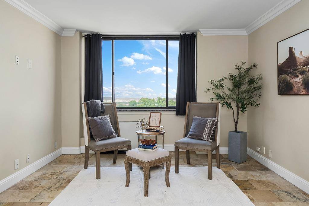 700 East 8th Street, Kansas City, MO 64106
