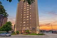 700 East 8th Street, Kansas City, MO 64106
