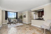 700 East 8th Street, Kansas City, MO 64106