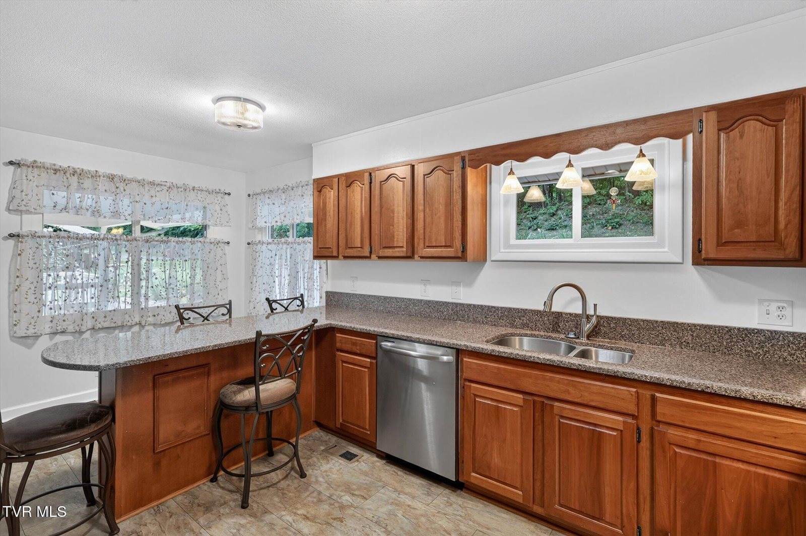 1607 Seward Drive, Johnson City, TN 37604
