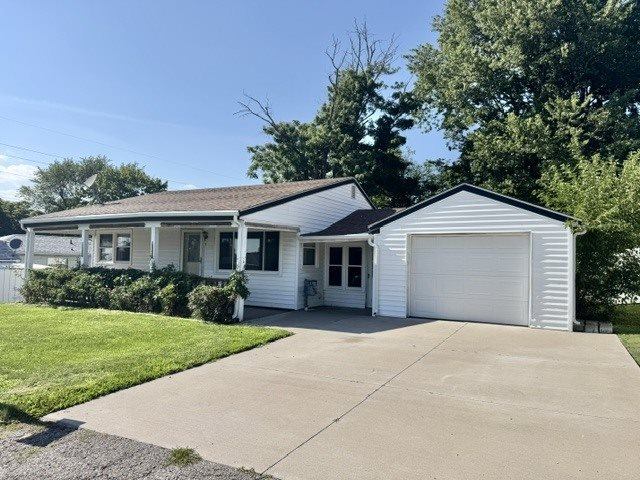 1 Jacqueline Drive, Muscatine, IA 52761