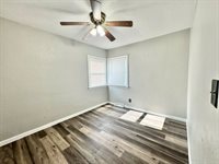 1 Jacqueline Drive, Muscatine, IA 52761