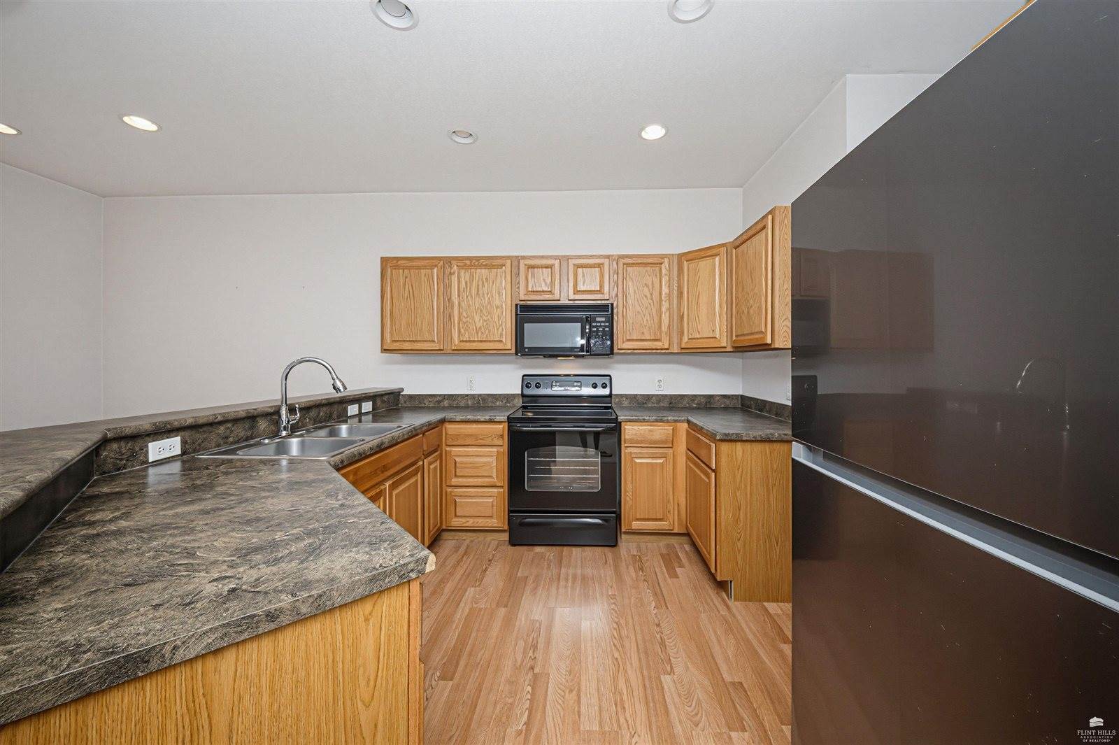 137 East 7th Street, Junction City, KS 66441