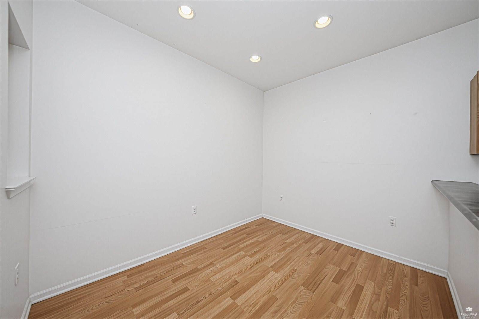 137 East 7th Street, Junction City, KS 66441