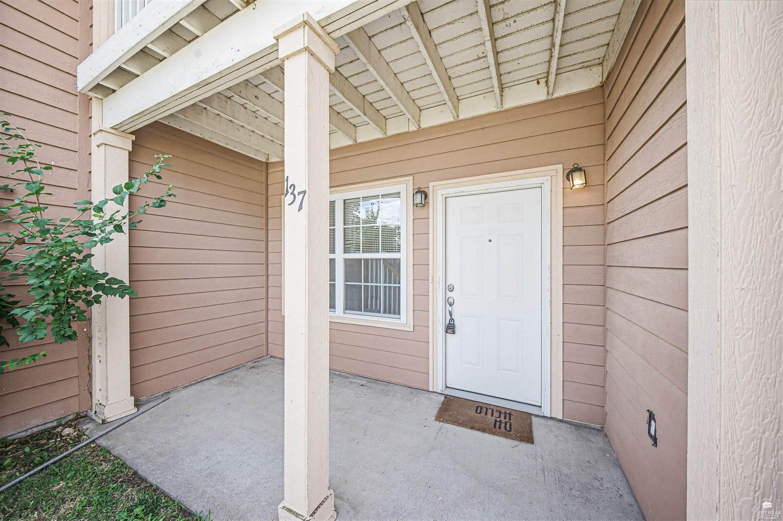 137 East 7th Street, Junction City, KS 66441