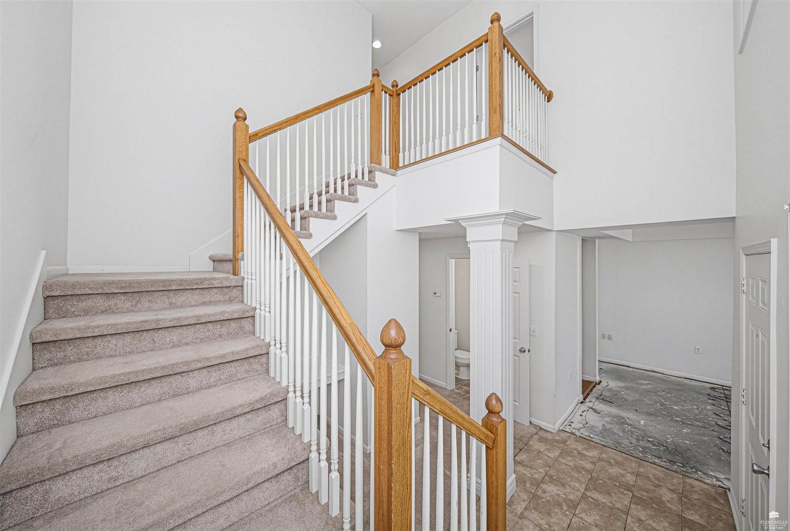 137 East 7th Street, Junction City, KS 66441