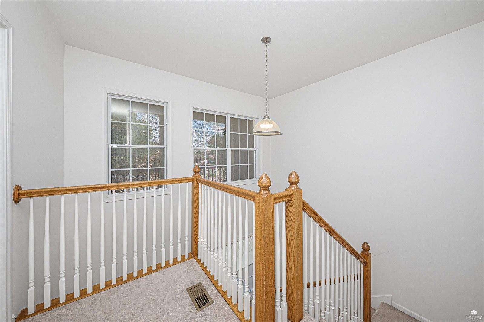 137 East 7th Street, Junction City, KS 66441