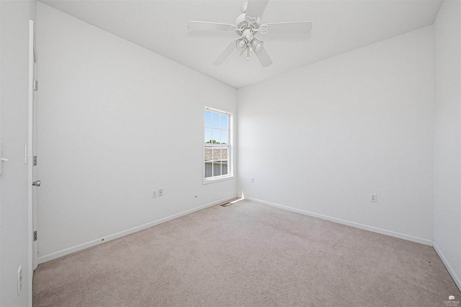 137 East 7th Street, Junction City, KS 66441