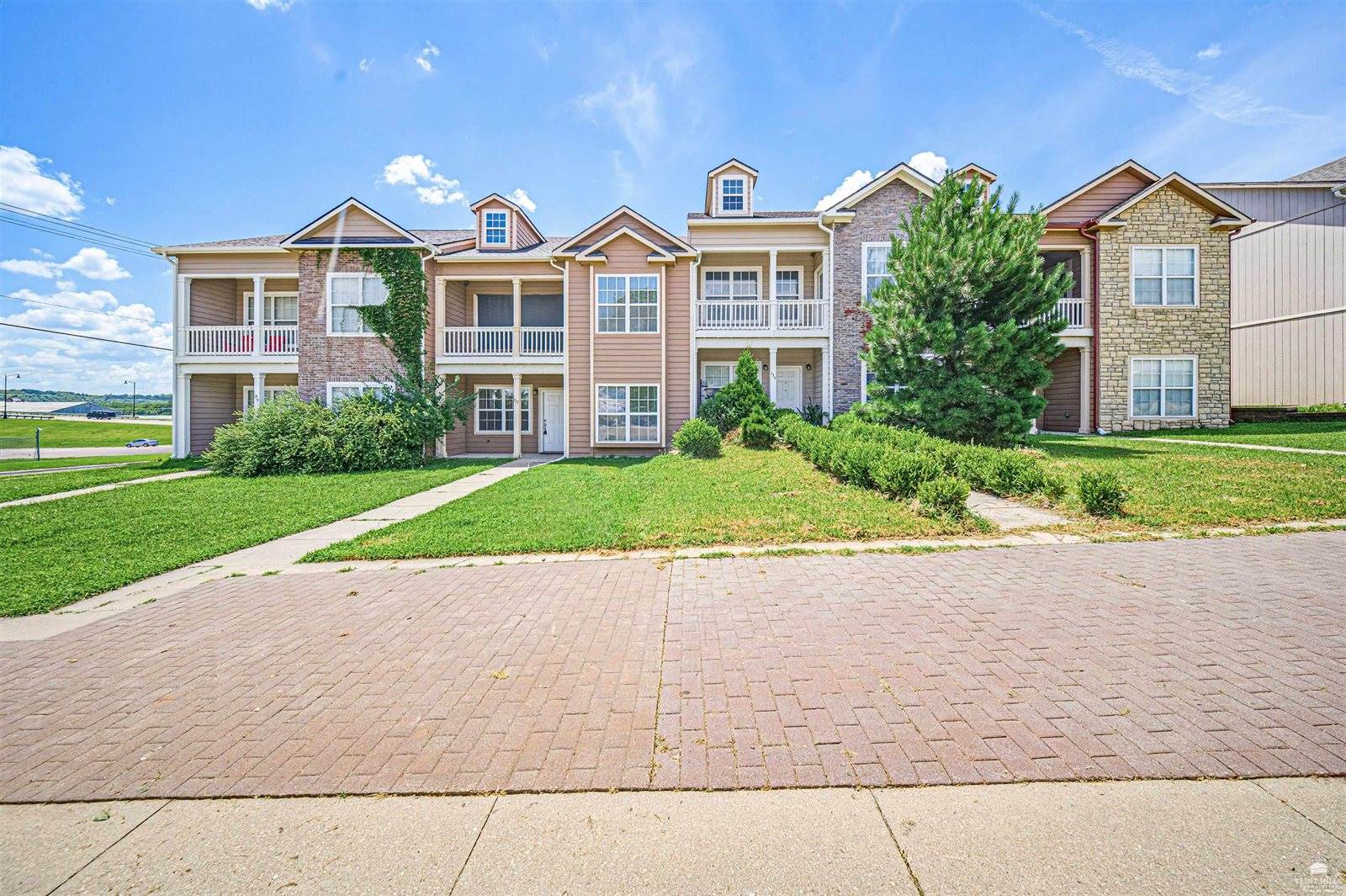 137 East 7th Street, Junction City, KS 66441