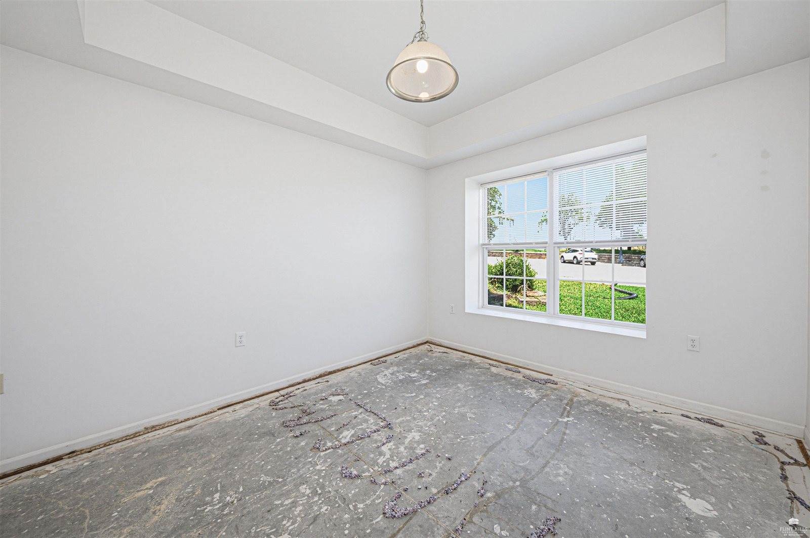 137 East 7th Street, Junction City, KS 66441