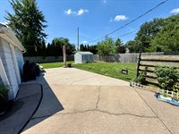 446 34th Ave, East Moline, IL 61244
