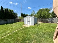 446 34th Ave, East Moline, IL 61244