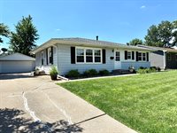 446 34th Ave, East Moline, IL 61244