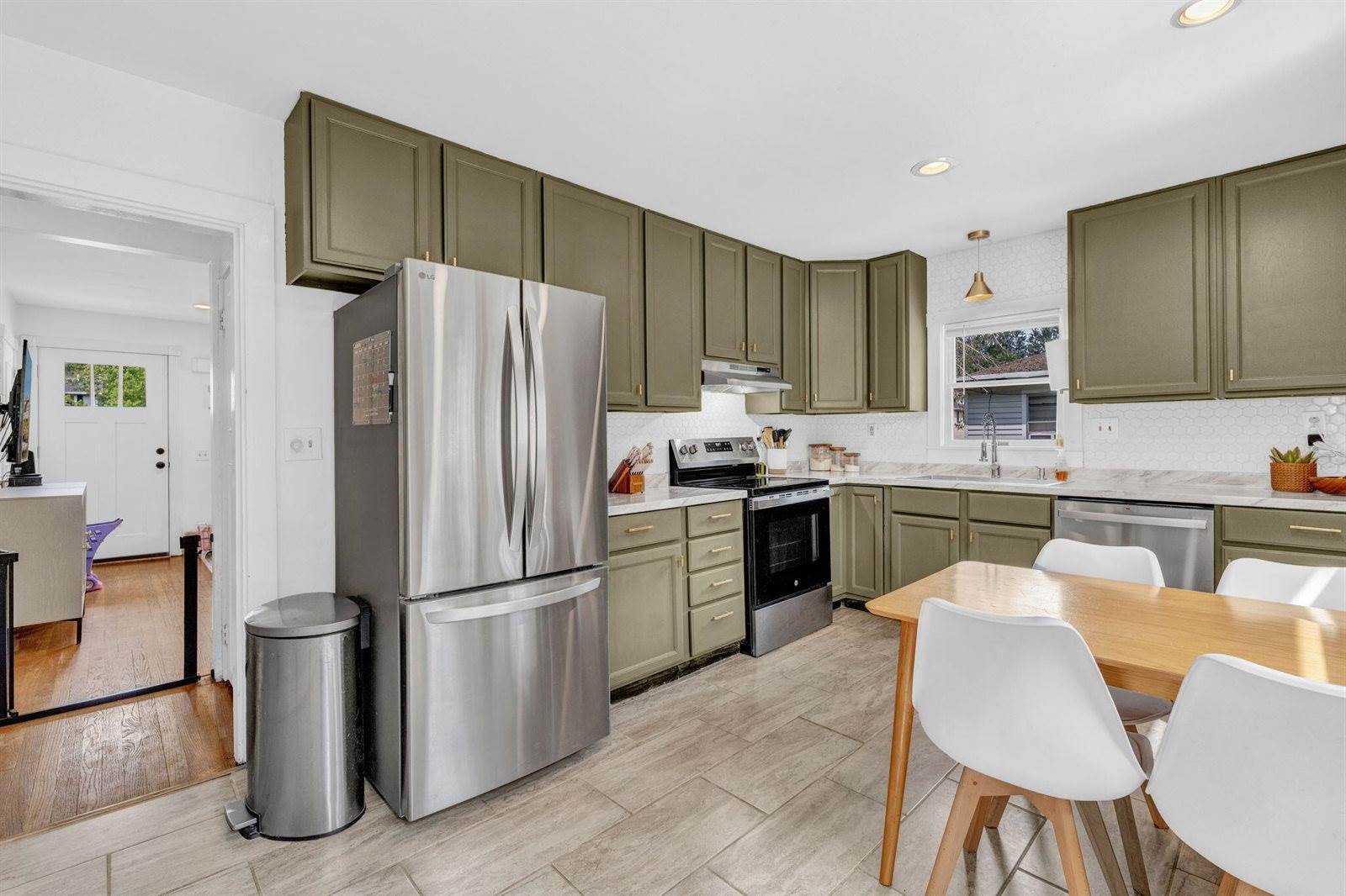 385 Essex Street, Bangor, ME 04401