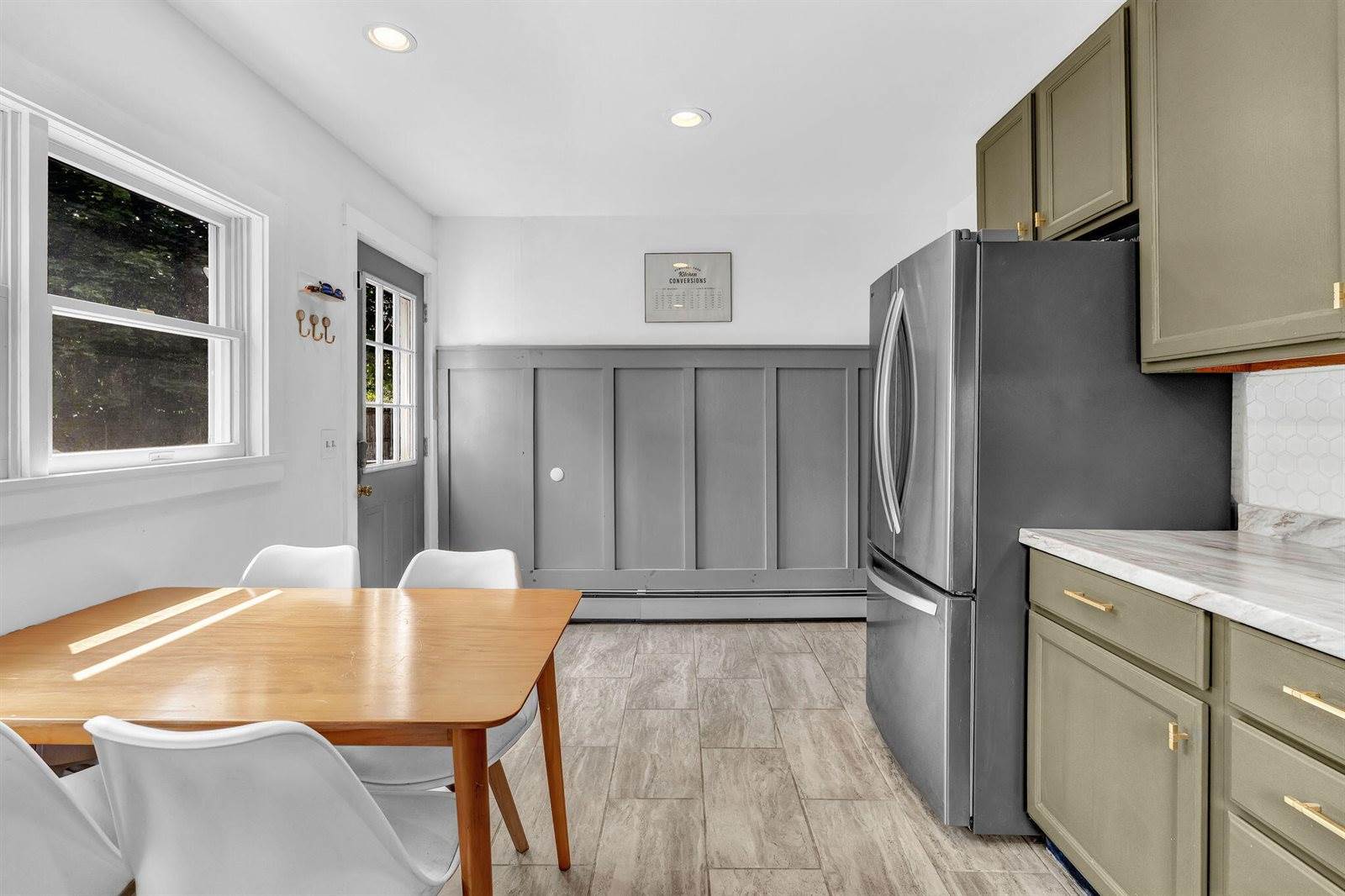 385 Essex Street, Bangor, ME 04401