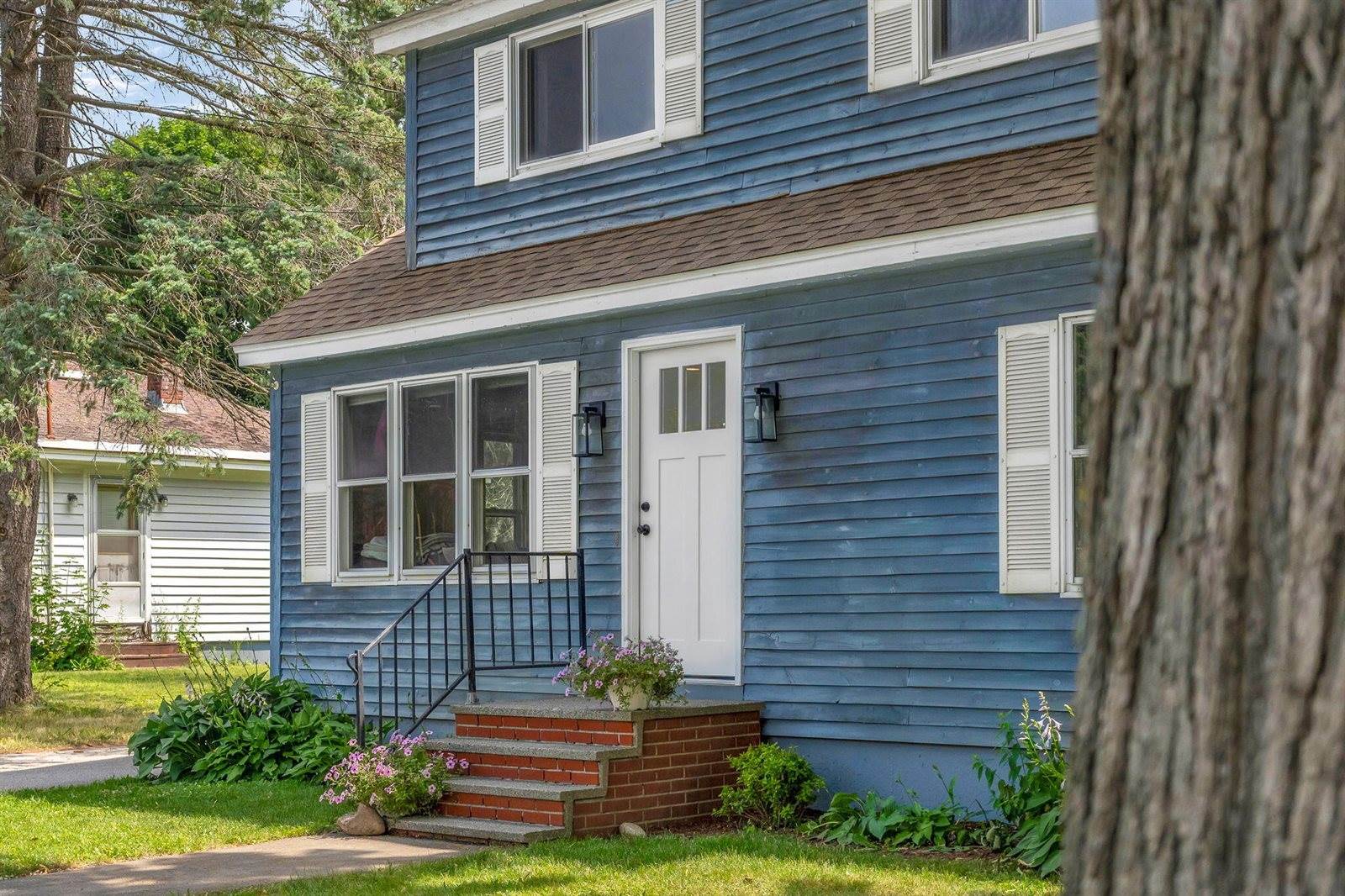 385 Essex Street, Bangor, ME 04401