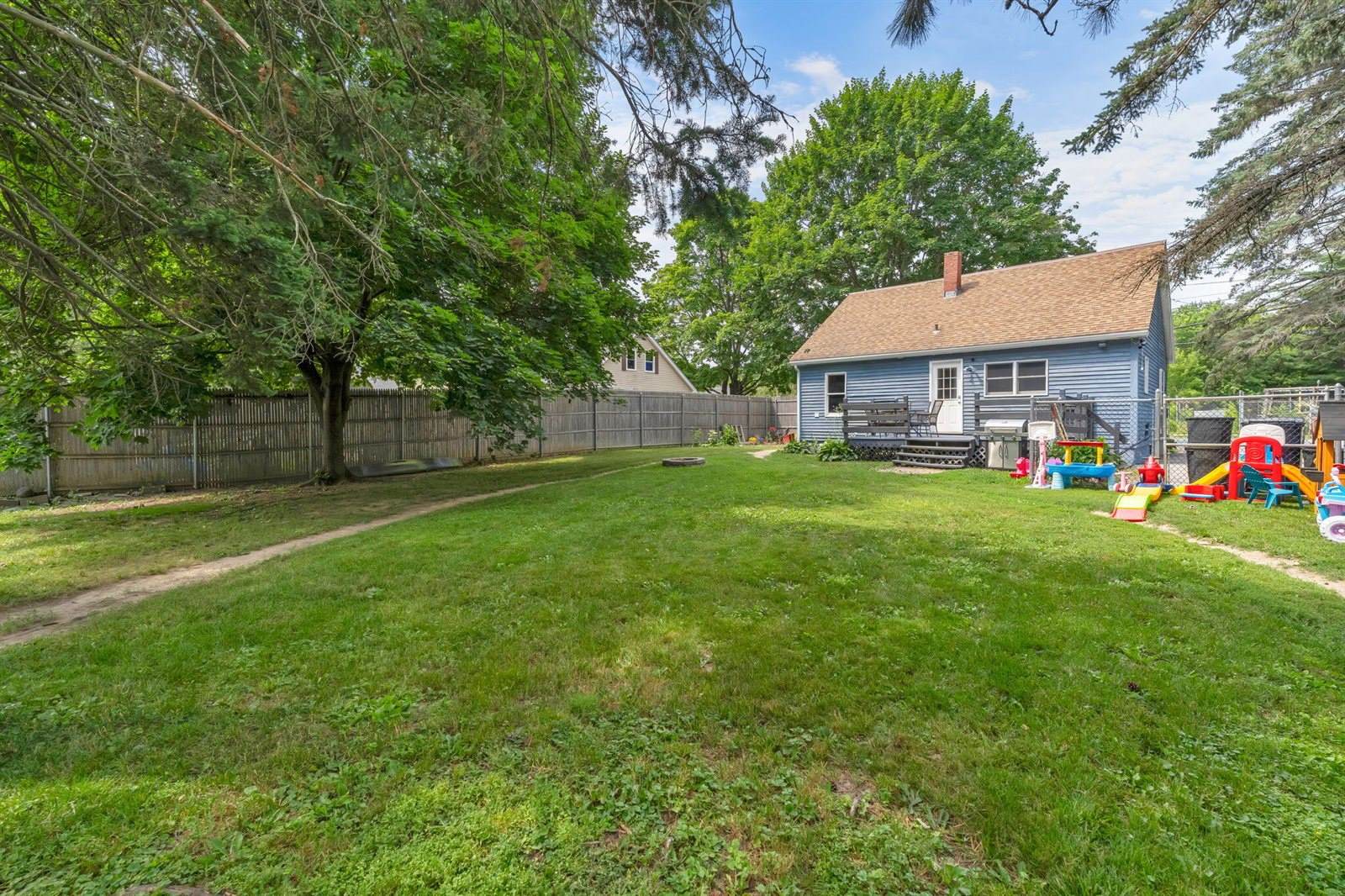 385 Essex Street, Bangor, ME 04401