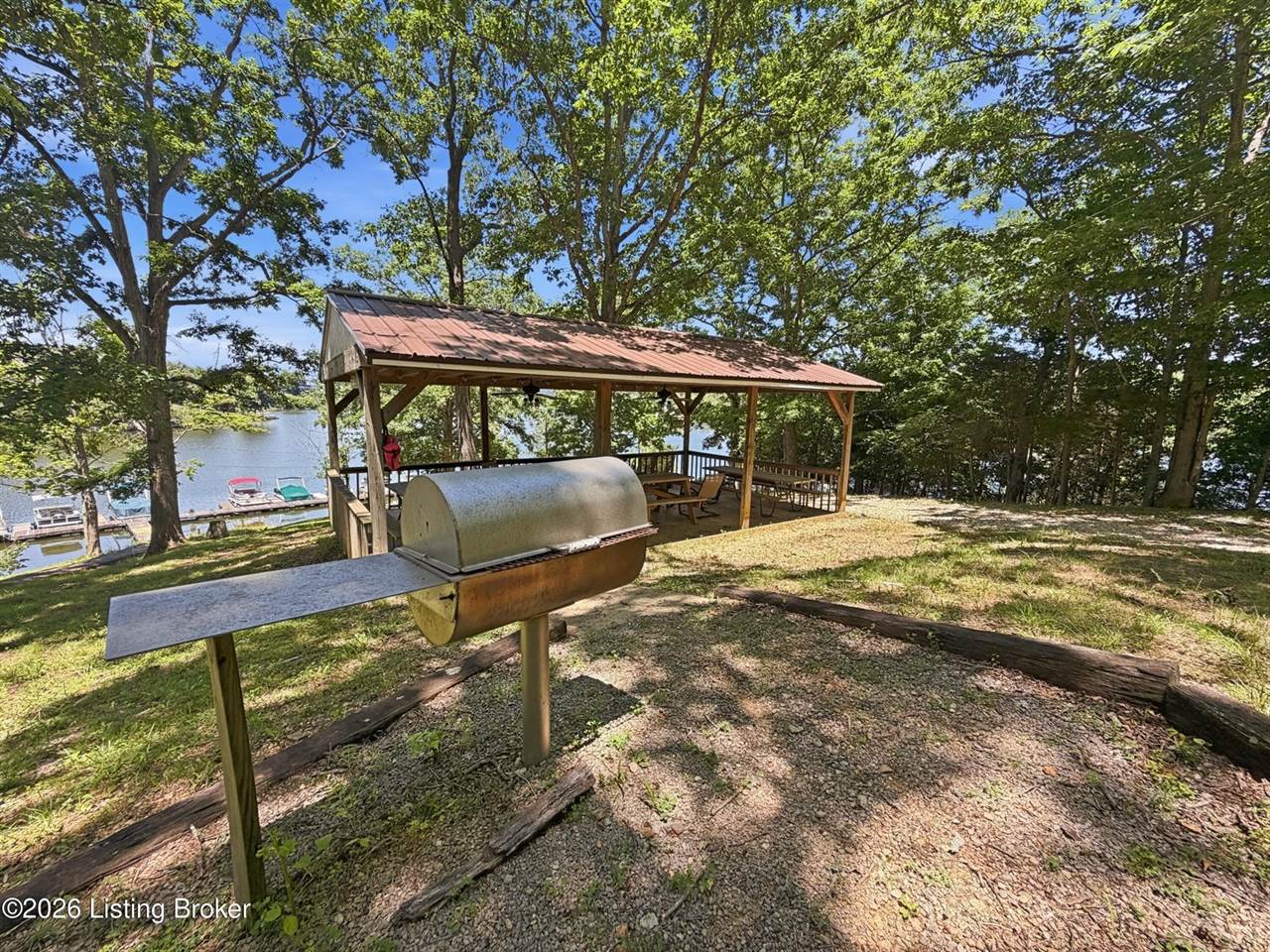 17 Bittersweet Pl, Brandenburg, KY 40108