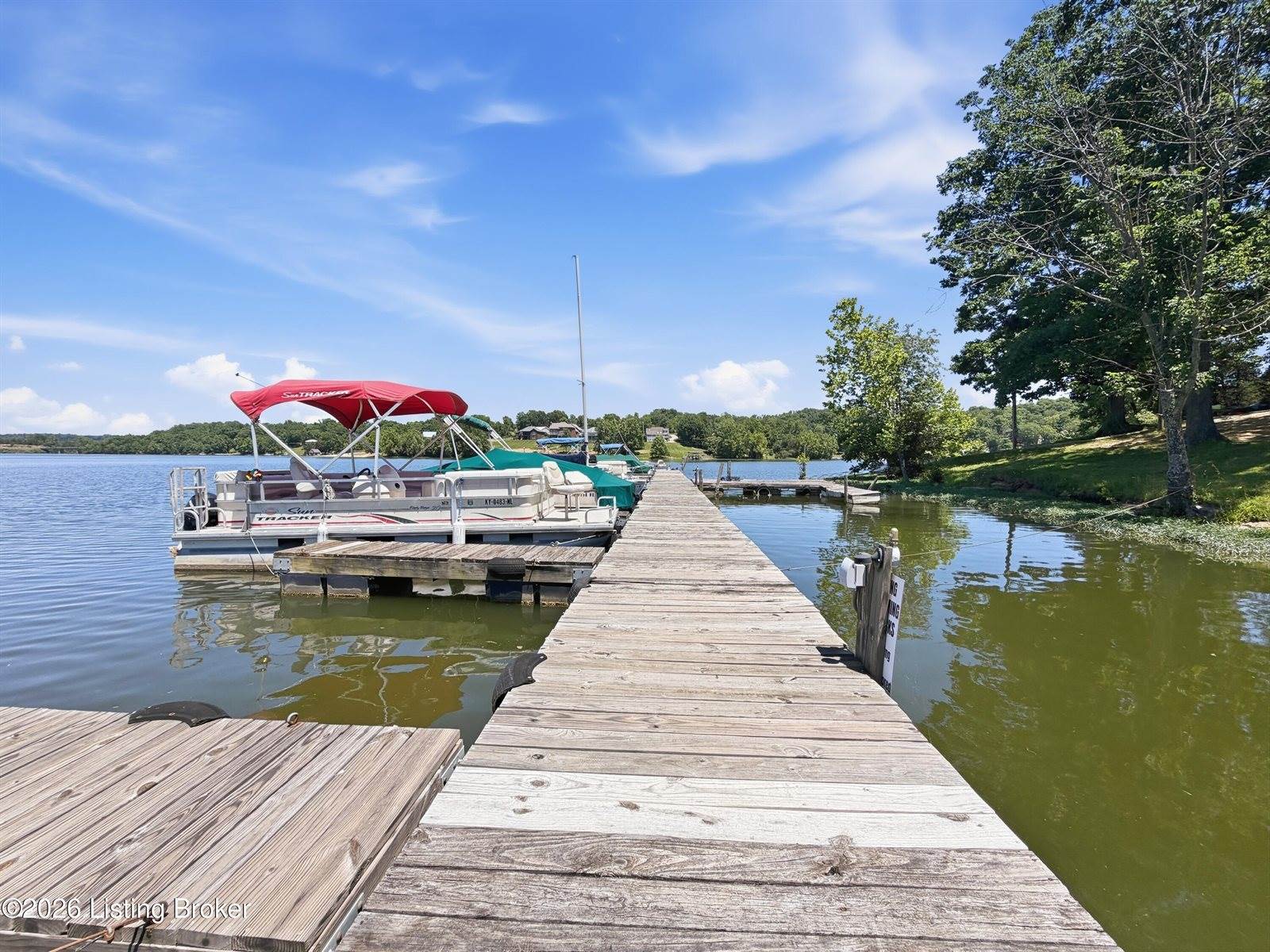 17 Bittersweet Pl, Brandenburg, KY 40108