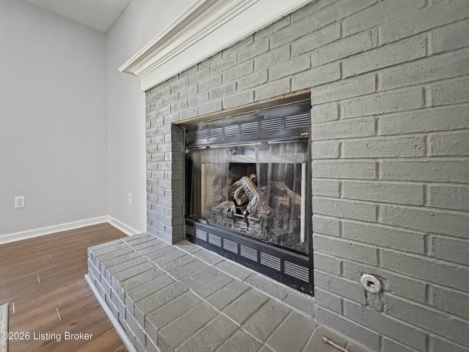 17 Bittersweet Pl, Brandenburg, KY 40108