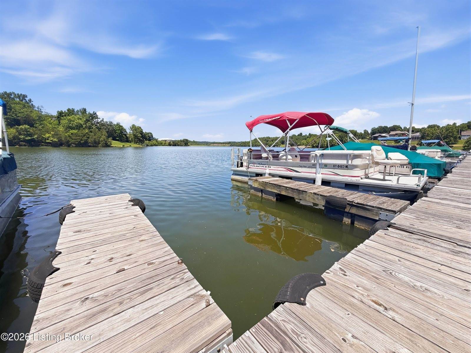 17 Bittersweet Pl, Brandenburg, KY 40108