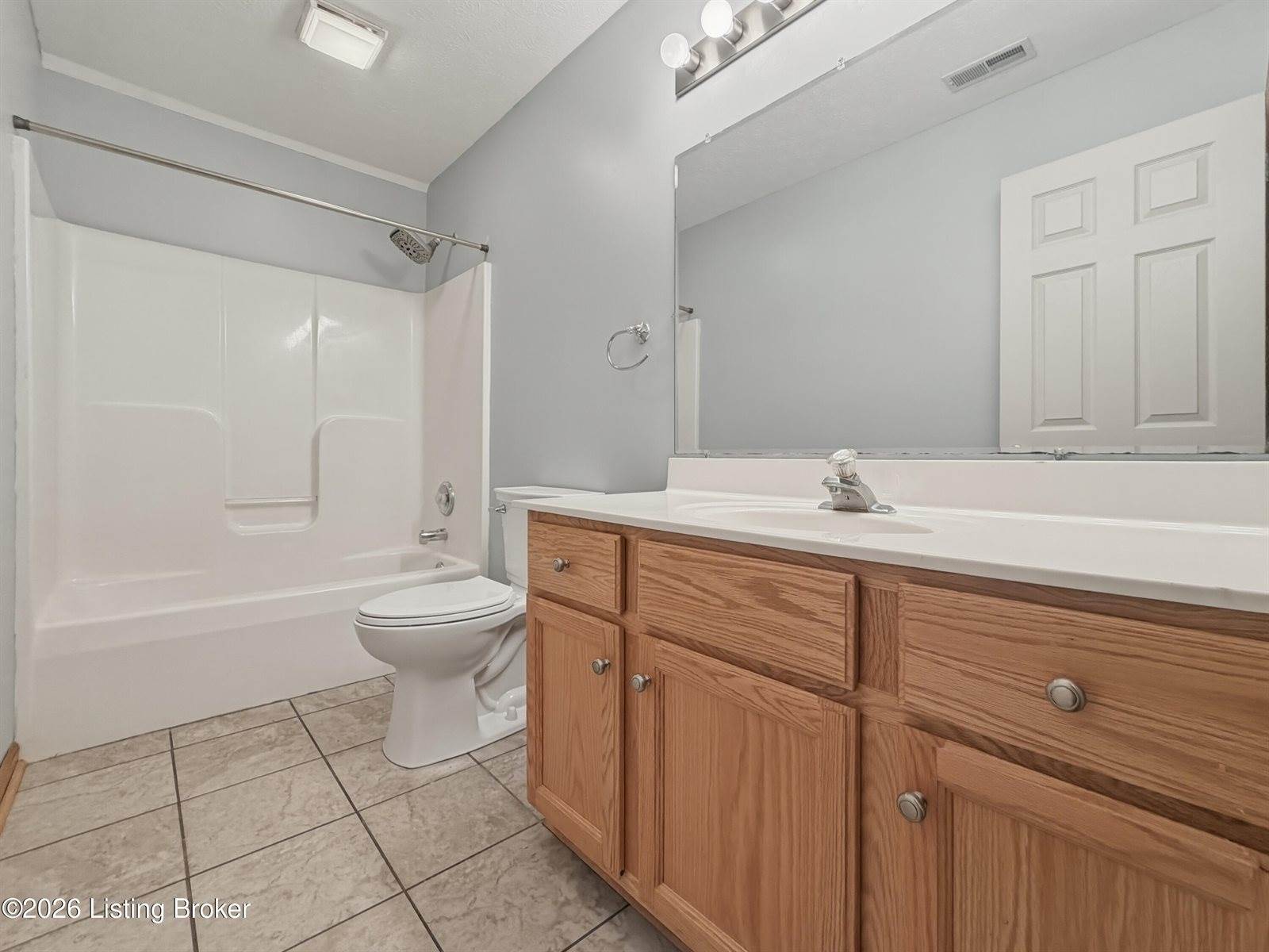 17 Bittersweet Pl, Brandenburg, KY 40108