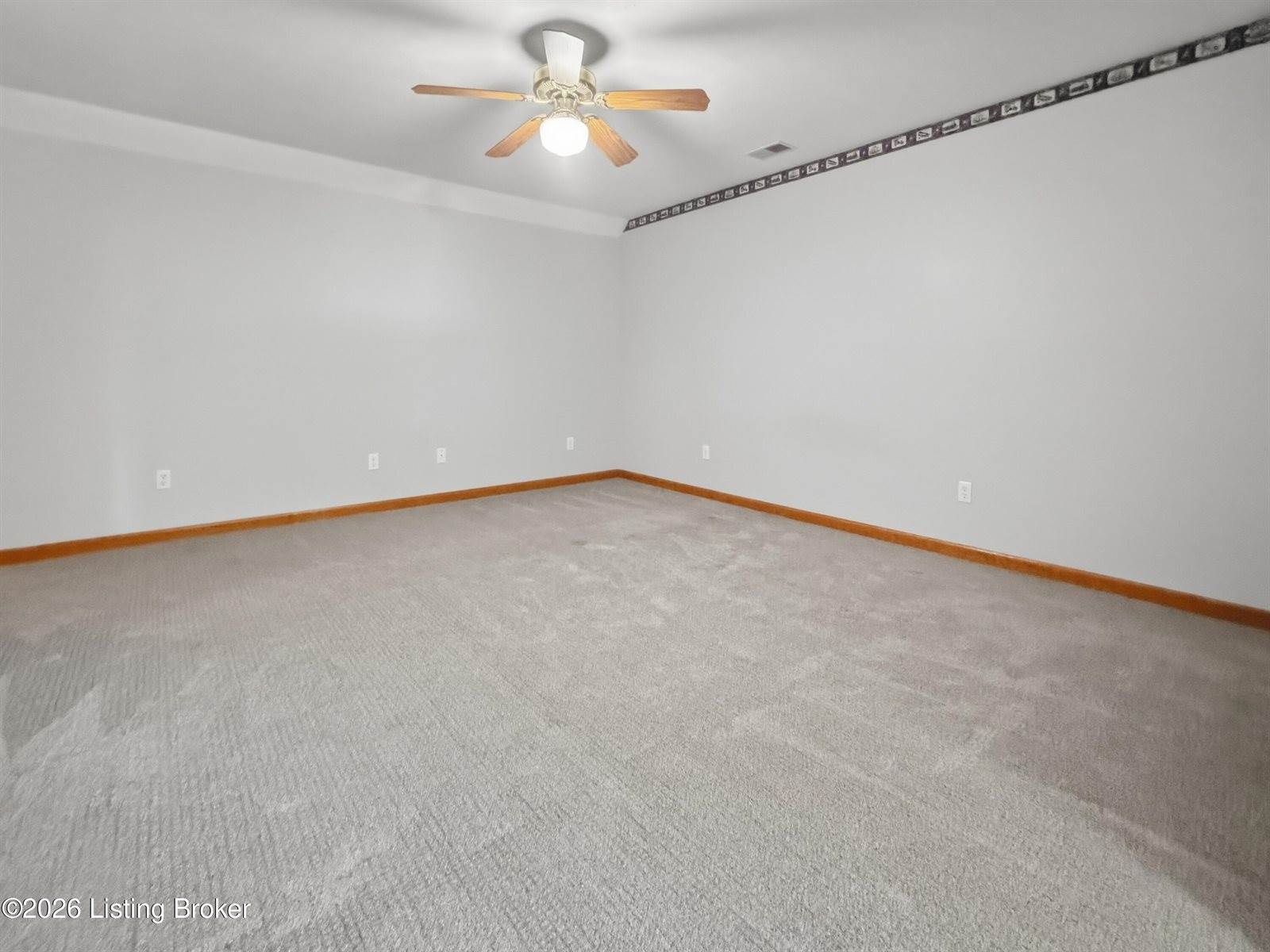 17 Bittersweet Pl, Brandenburg, KY 40108