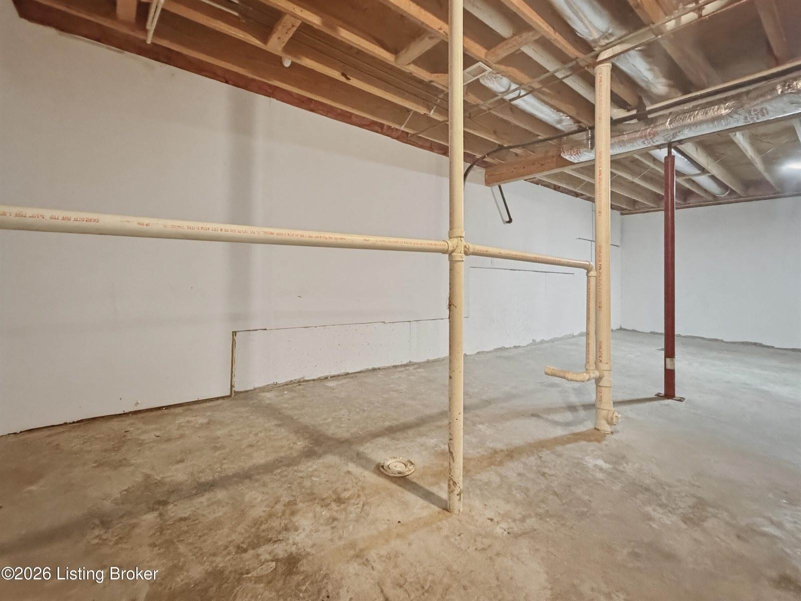 17 Bittersweet Pl, Brandenburg, KY 40108