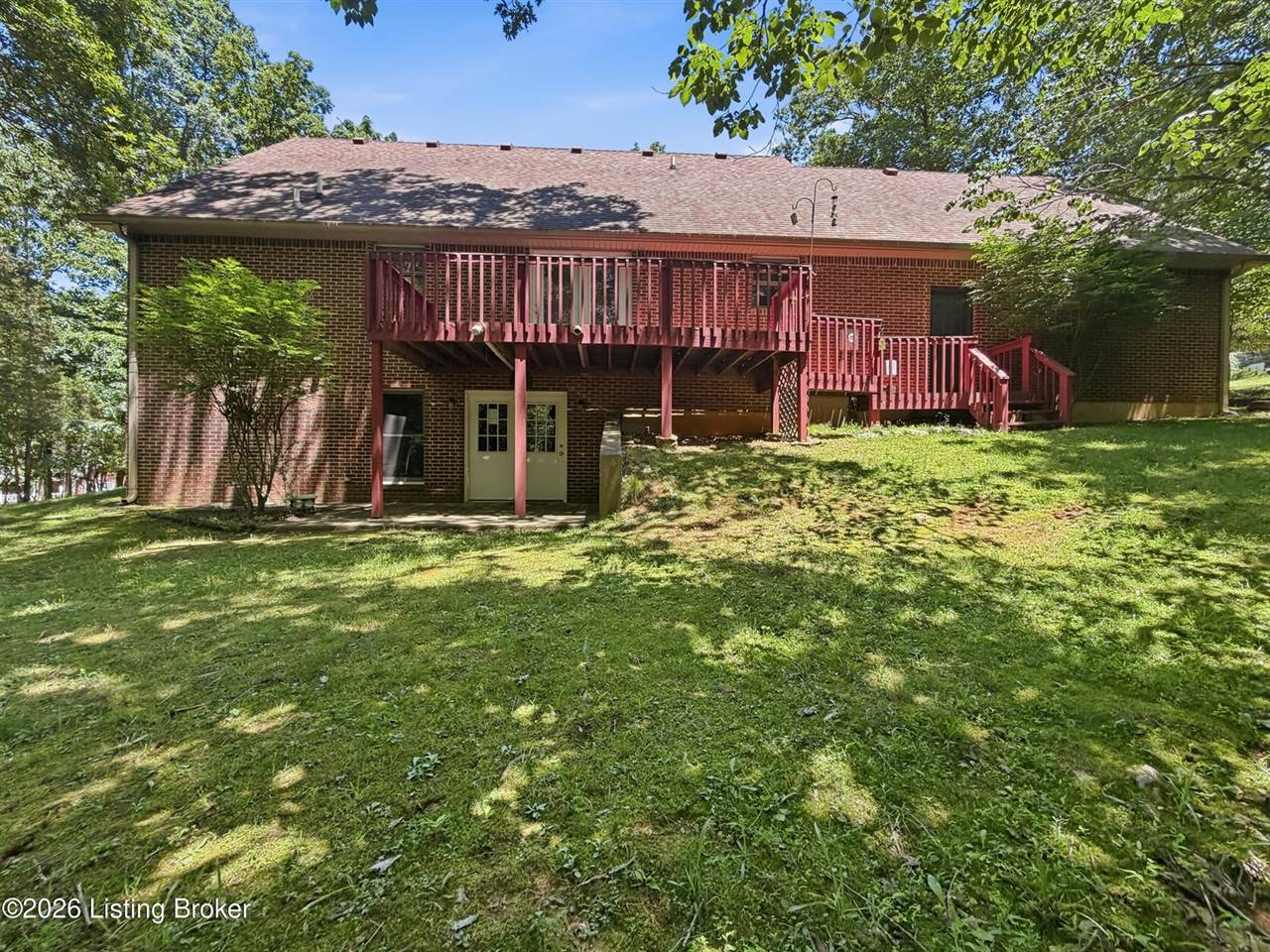 17 Bittersweet Pl, Brandenburg, KY 40108