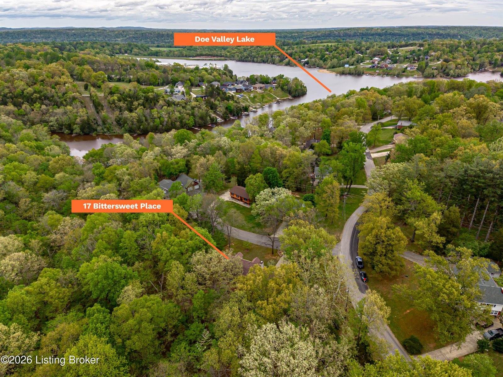 17 Bittersweet Pl, Brandenburg, KY 40108