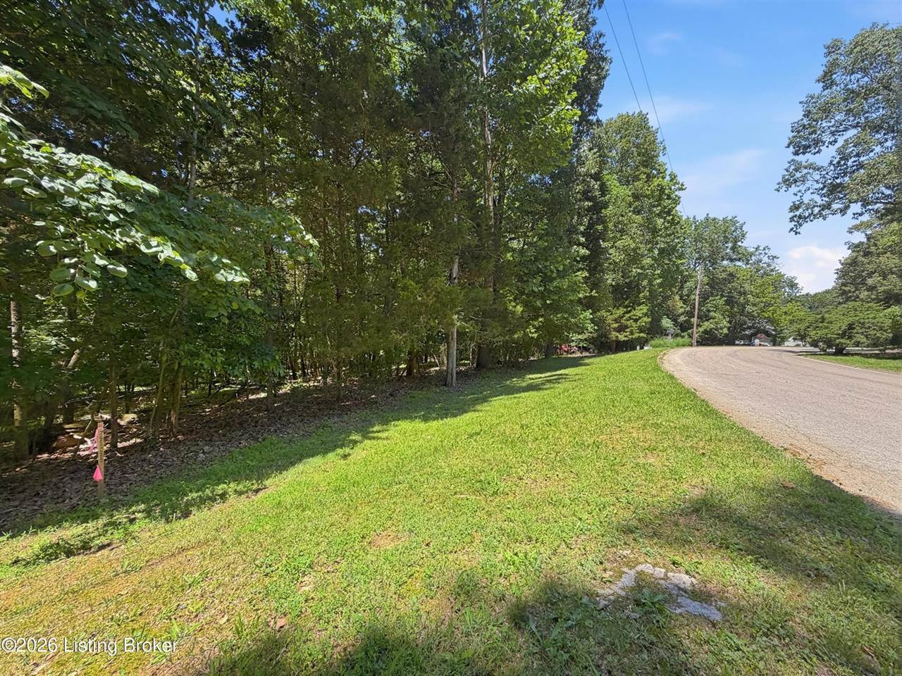 17 Bittersweet Pl, Brandenburg, KY 40108