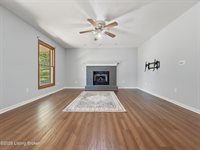 17 Bittersweet Pl, Brandenburg, KY 40108