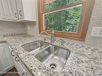 17 Bittersweet Pl, Brandenburg, KY 40108
