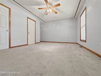 17 Bittersweet Pl, Brandenburg, KY 40108