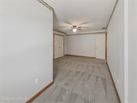17 Bittersweet Pl, Brandenburg, KY 40108