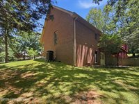 17 Bittersweet Pl, Brandenburg, KY 40108