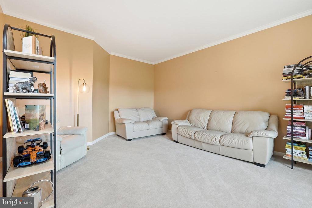 3215 Dunbratton Court, Waldorf, MD 20601