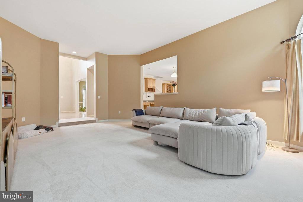 3215 Dunbratton Court, Waldorf, MD 20601