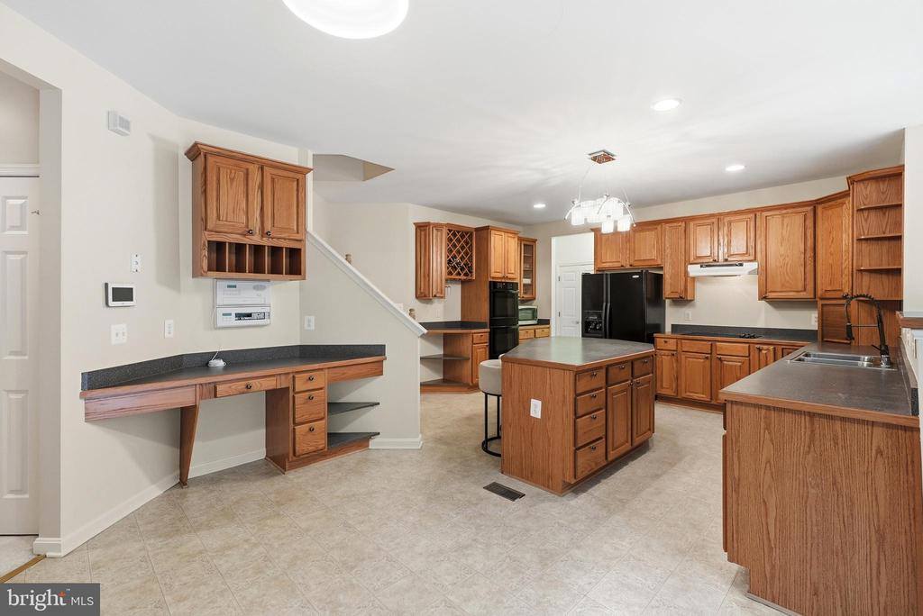 3215 Dunbratton Court, Waldorf, MD 20601