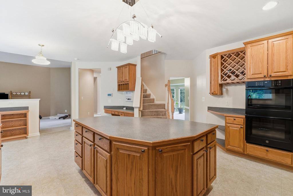 3215 Dunbratton Court, Waldorf, MD 20601