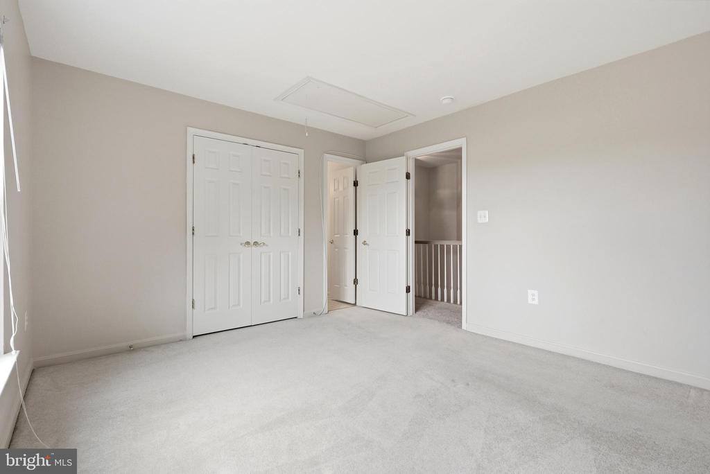 3215 Dunbratton Court, Waldorf, MD 20601