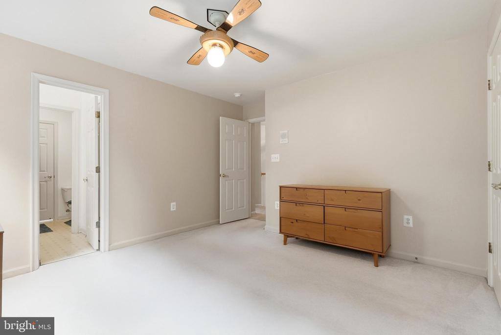 3215 Dunbratton Court, Waldorf, MD 20601